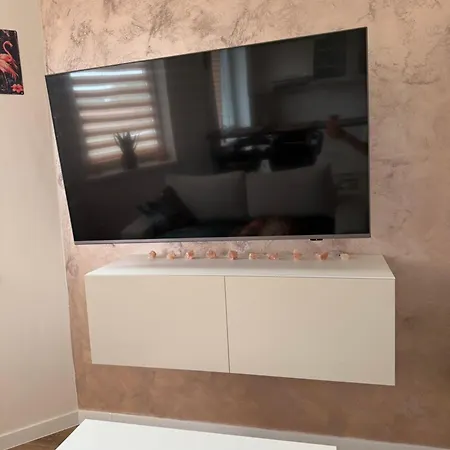 Flamingo Apartment
